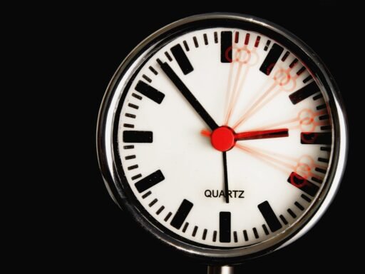 Idén is jön az óraátállítás – mit jelent ez valójában a mindennapjainkban?