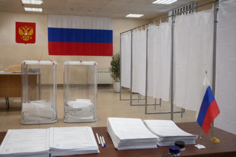 Az Egységes Oroszország vezet az exit poll szerint az orosz parlamenti választáson