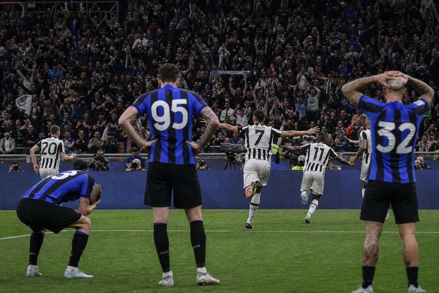 K&eacute;tg&oacute;los h&aacute;tr&aacute;nyb&oacute;l &aacute;llt fel az Inter az olasz rangad&oacute;n