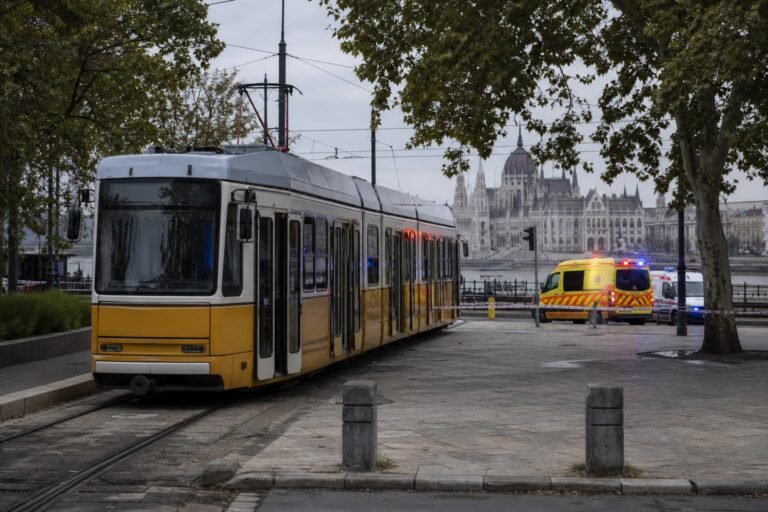 Meghalt a Batthyány téren elgázolt hatéves kisfiú
