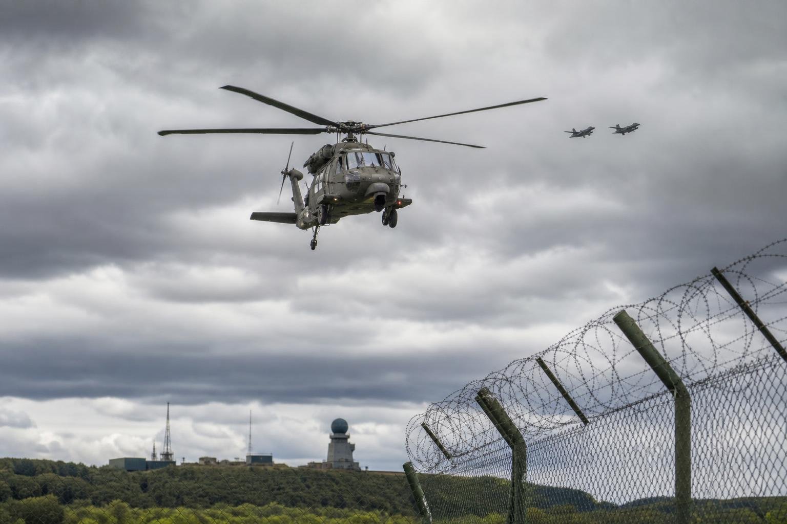 Orosz katonai helikopter s&eacute;rtette meg r&ouml;vid időre a lengyel l&eacute;gteret