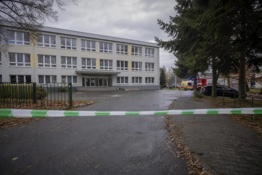 Meghalt a szlovákiai iskolai késelés 12 éves sérültje