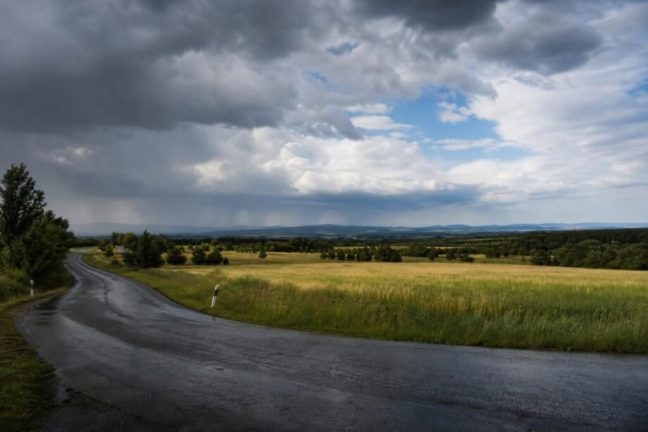 Pénteken főként éjszaka érkezhet eső, napközben szakadozhat a felhőzet